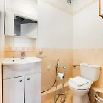 Ken 54 2-bedroom By Bookinghost דירה ורשה